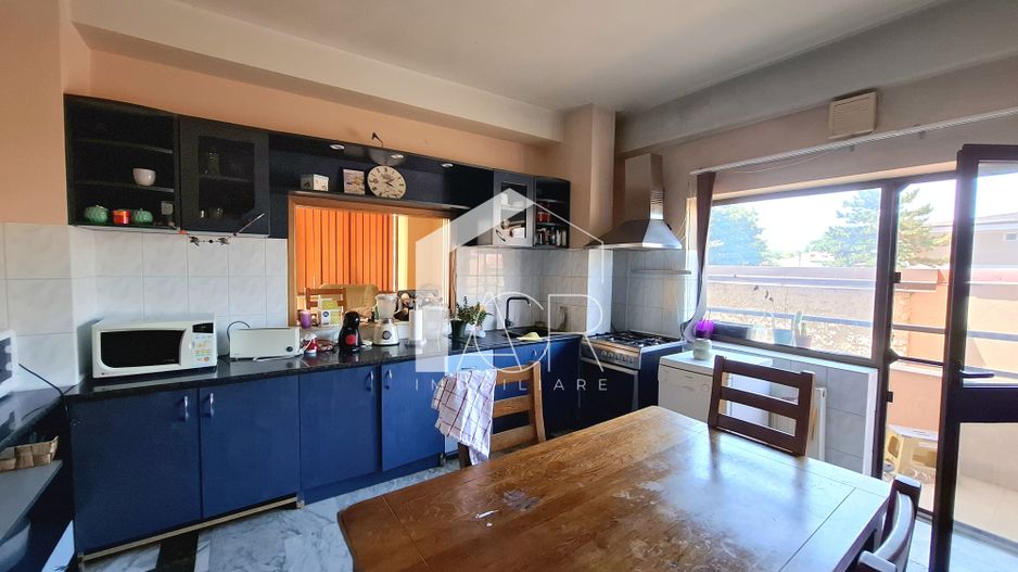 Apartament cu 4 camere, decomandat, zona Democratiei - Poză 5