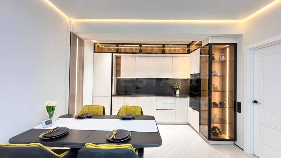 Vânzare, apartament, 2 camere, str. Calea Ieșilor, Sculeni - Poză 2