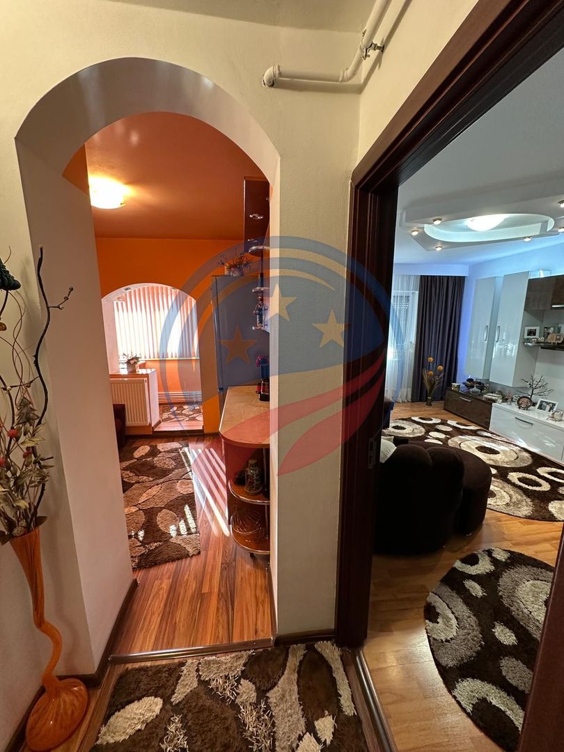 APARTAMENT 3 CAMERE, COMPLET MOBILAT SI UTILAT,  DE VANZARE - Poză 8
