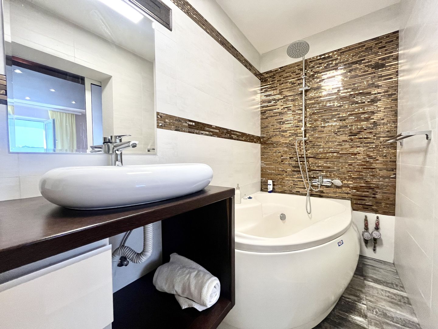 Apartament 2 camere, modern, zona Central- Medicina - Poză 13