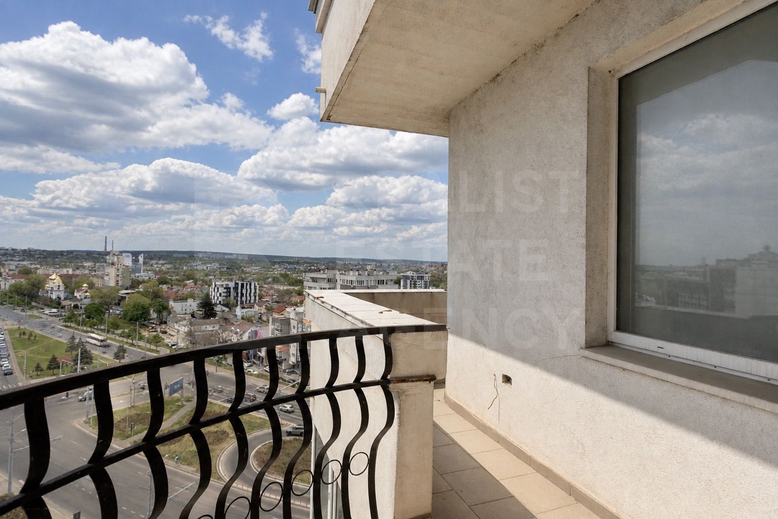 Un apartament cu personalitate, 117,3 mp, str. Lev Tolstoi - Poză 7