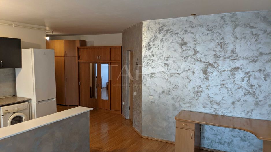 Apartament spațios cu 2 camere, parter înalt – Zona Florilor, Florești - Poză 1