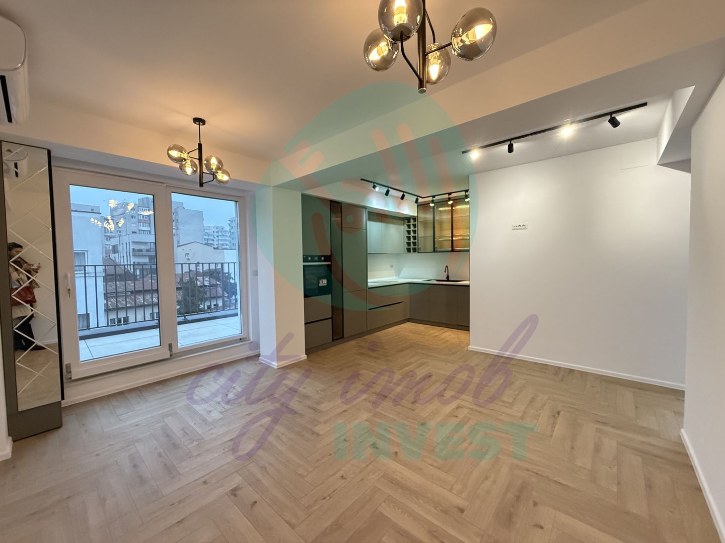 Apartament cu TERASA generoasa de 41 MP si LOC PARCARE INCLUS IN PRET - Poză 1