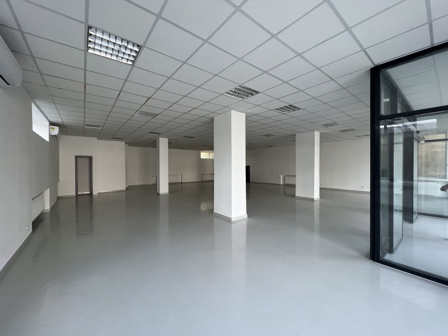 Spatiu comercial mare - Crangasi (aproape de piata, metrou) - Poză 4