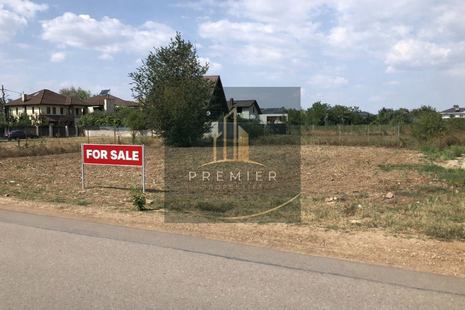Teren de vânzare în Mogoșoaia – 2 loturi distincte, 165 €/mp - Poză 1