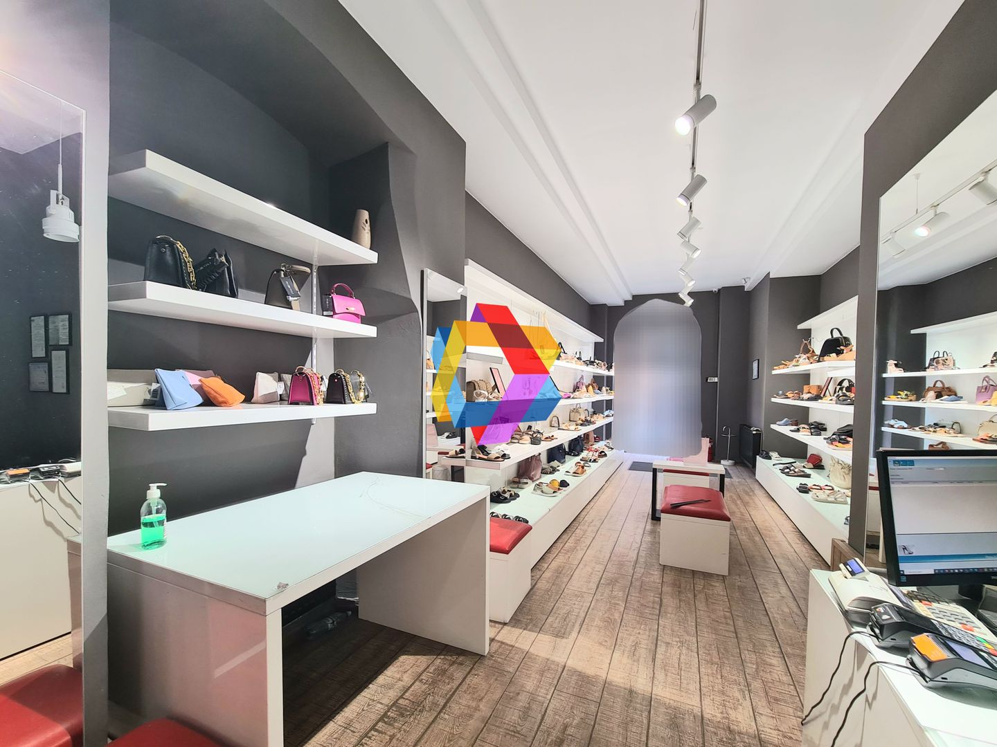 Spatiu comercial de închiriat Brasov - 100 mp # spatii-comerciale-brasov.ro - Poză 3