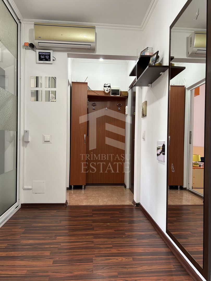 Apartament cu 3 camere Piata CET mobilat utilat modern - super pret - Poză 9