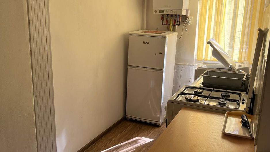 Inchiriezi apartament 2 camere Lunca - Poză 3
