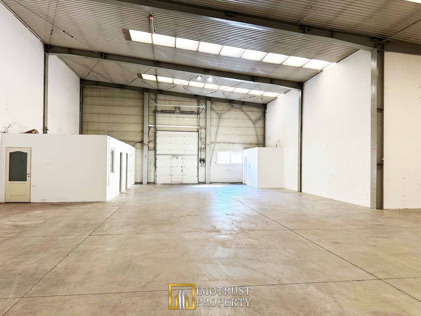 Hala industrială de închiriat – 372 mp, centru Arad - Poză 1