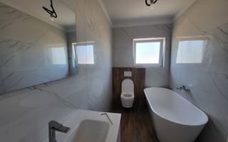 Duplex finalizat cu 4 camere in Mosnita Noua - Poză 7