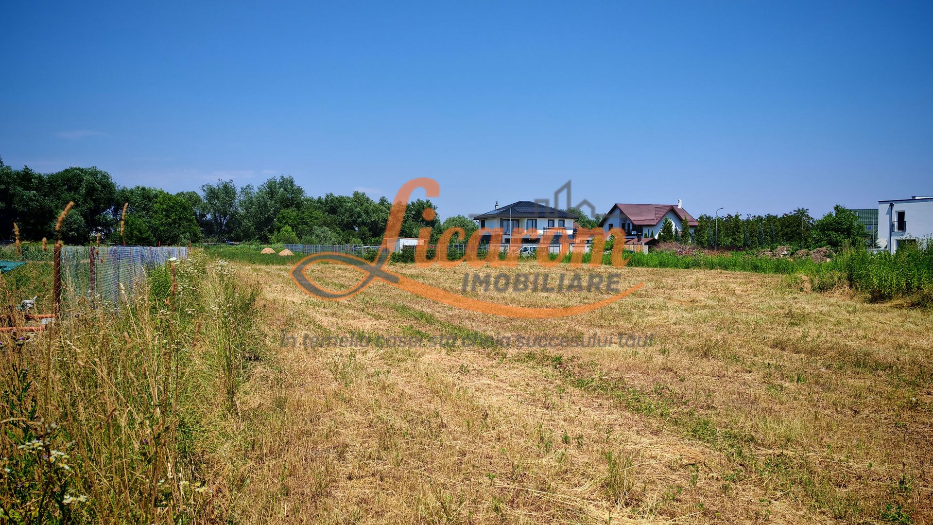 BARTOLOMEU,intravilan,intre case,suprafata de 774 mp,constructii P+2 - Poză 18