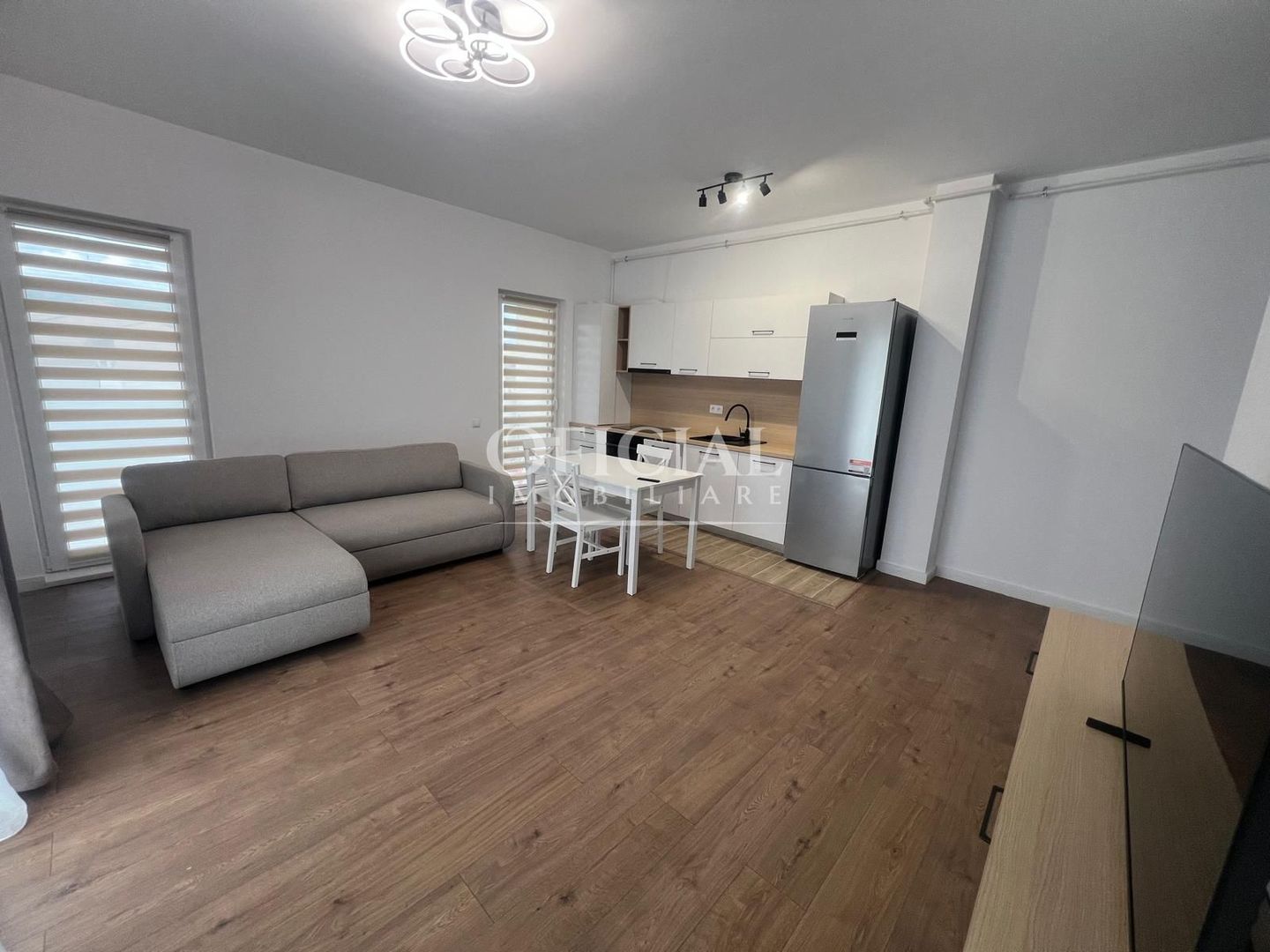 Apartament 2 camere | Garaj | Terasa 20 mp | Lift | Eroilor - Floresti - Poză 2
