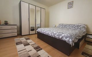 Casă spațioasă de vânzare în comuna Roșia .COMISION 0% - Poză 8