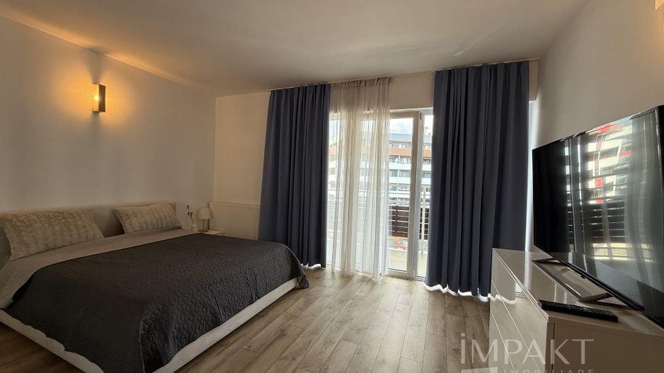 Penthouse pe doua niveluri cu 5 camere in cartierul Buna Ziua - Poză 8