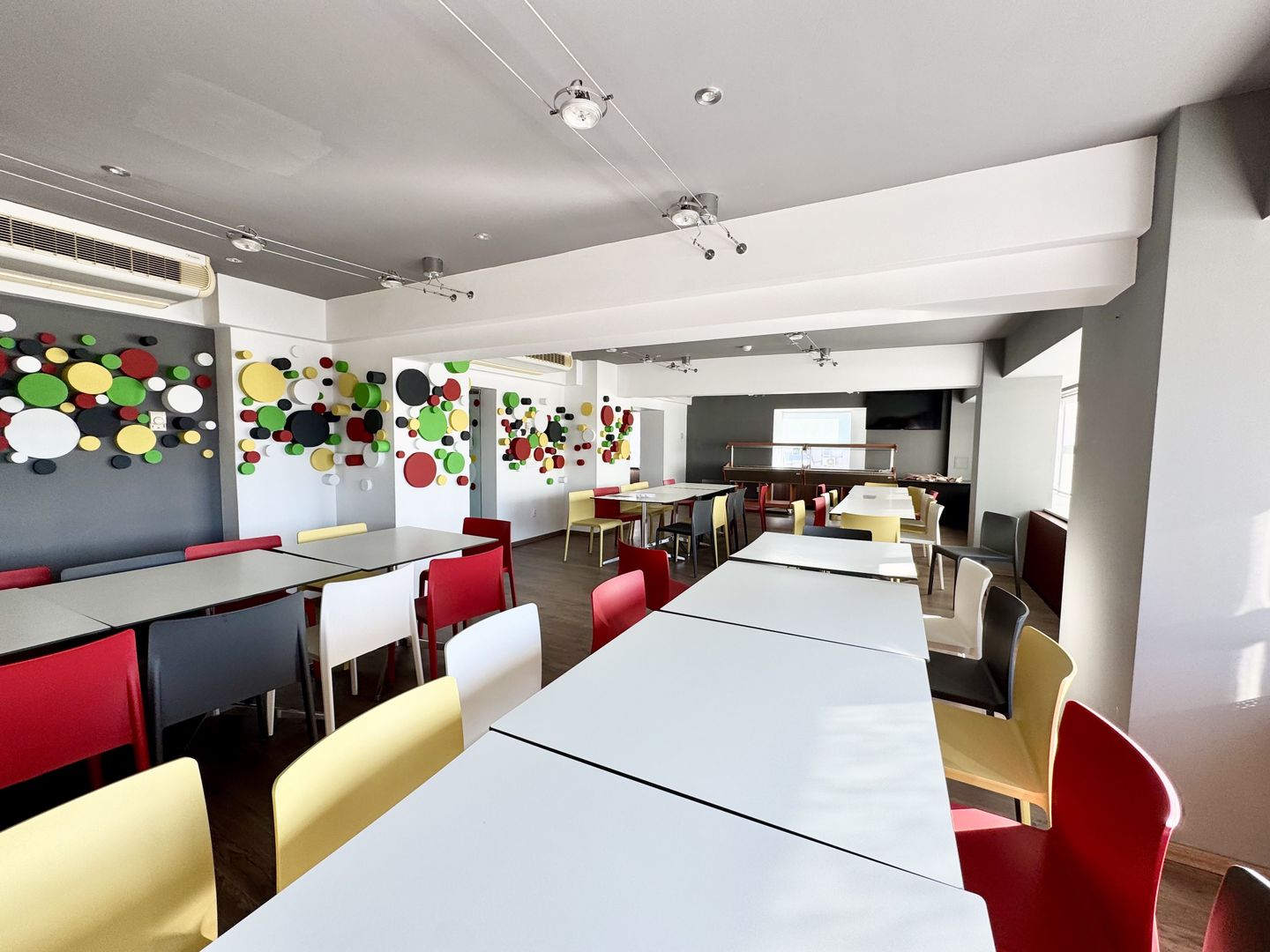 AFACERE - HOTEl (SEMI)RENOVAT de 4 etaje - Floreasca-Barbu Vacarescu - Poză 13