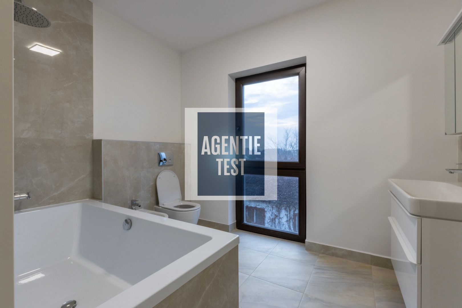 Apartament cu 4 camere de închiriat în zona Alexandru cel Bun - Poză 20