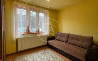 Casa de vânzare cu 8 camere de tip P+E+M in zona Rogerius, Oradea - Poză 17