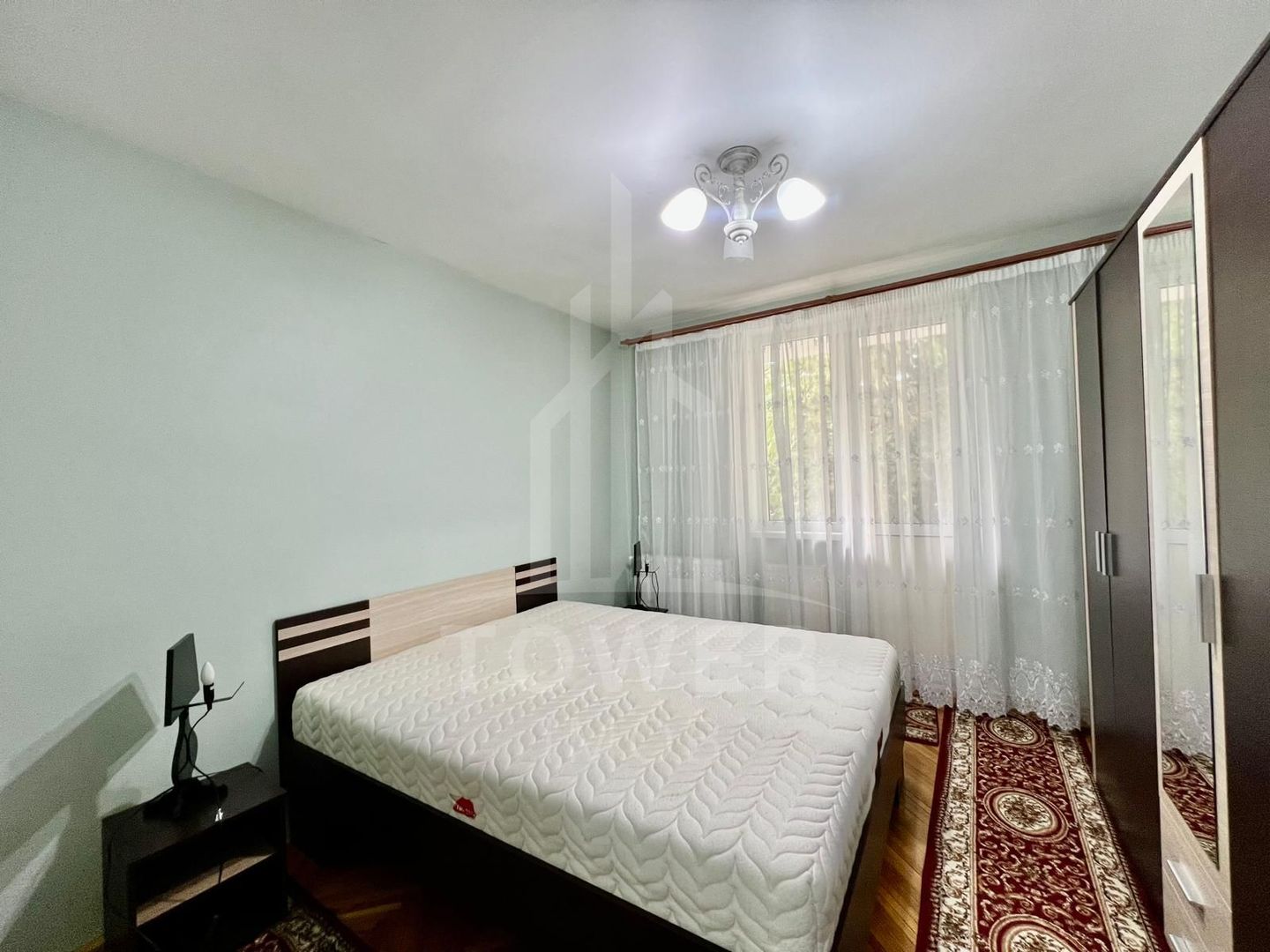 Apartament 3 camere de închiriat – Etaj 1 - Poză 3