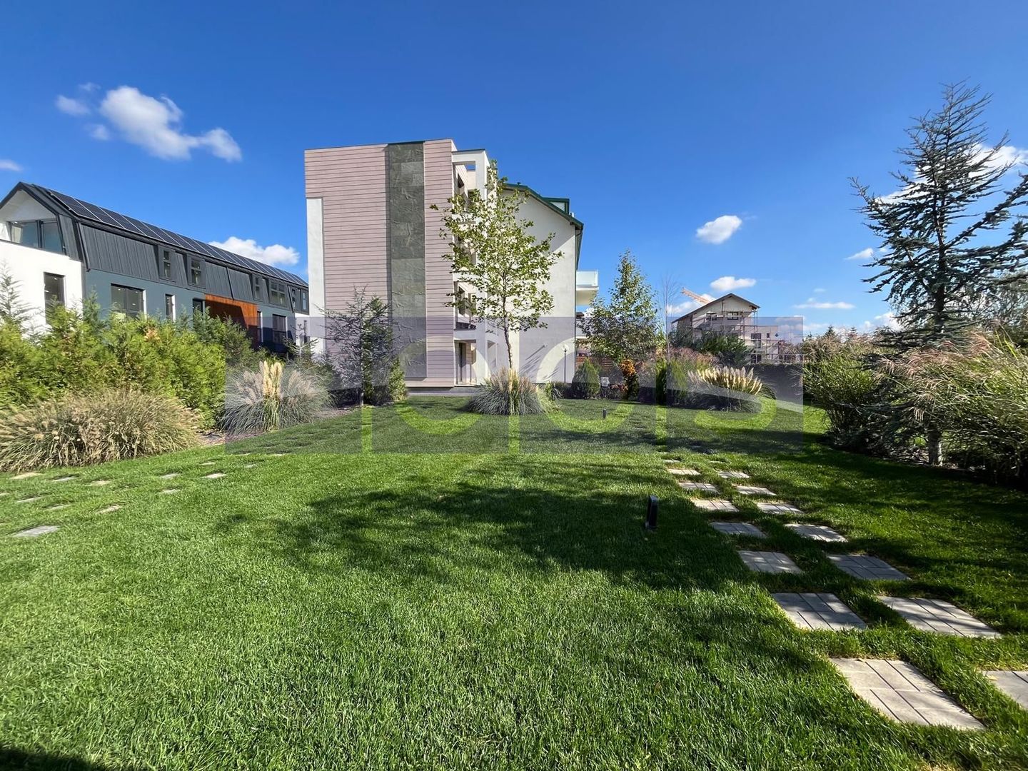 VANZARE 2 CAMERE | SISESTI | 81 MP - Poză 1