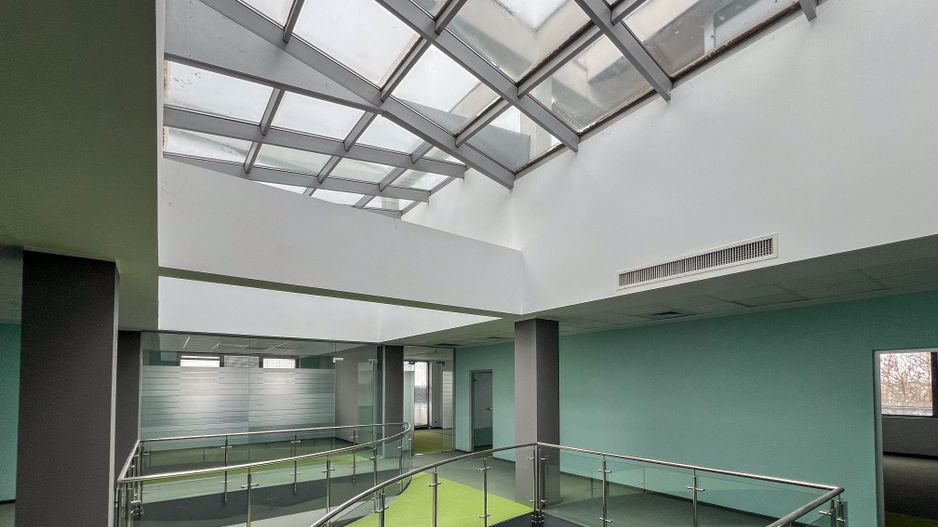 Proprietate comercială premium de vânzare- teren 3.728 mp |  Lângă A0 - Poză 6