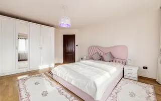 Vilă cu 6 camere de vânzare în zona Central - Poză 15