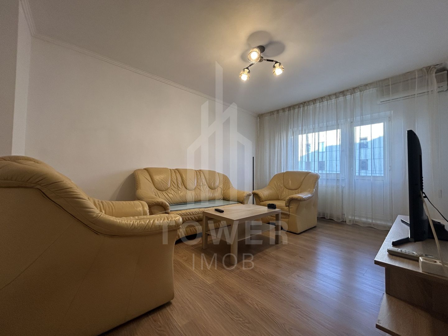Apartament de închiriat | Bulevardul Victoriei - Parcul Sub Arini - Poză 3
