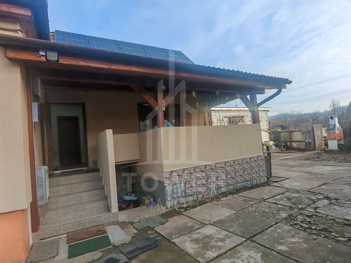 Casa singur in curte de vanzare in Gusterita. - Poză 1