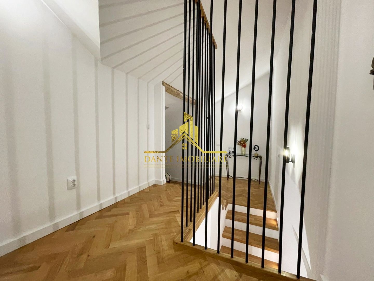 Casa, 3 dormitoare,2 bai, ultrafinisata, mobilat lux, Marasti, Paris - Poză 23