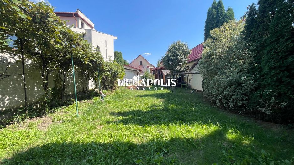 2 Case intr-o Curte/Zona Ultracentrala/Pretabil activitati Comerciale - Poză 5