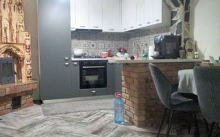 Casă de vânzare în comuna Costache Negri - Poză 4