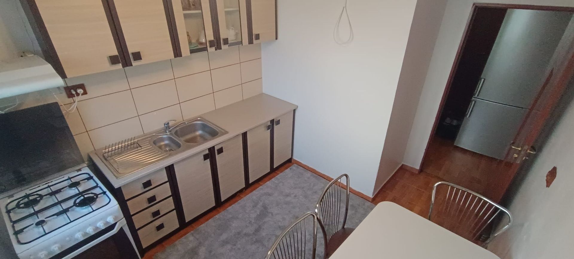 Inchiriez Ap. de 3 camere Decomandat Gorjului - Poză 10