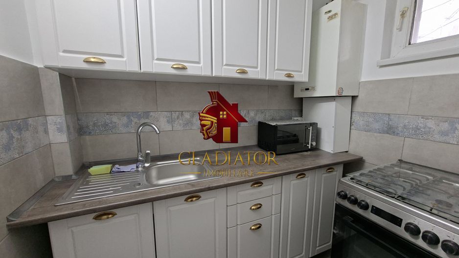 Garsoniera Alexandru cel Bun strada Plaiesilor, renovata, disponibila - Poză 6