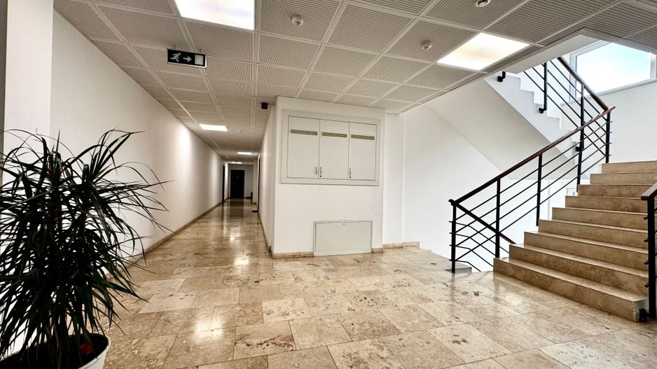 Apartament elegant si spațios, zona Lipovei - lângă pădure - Poză 23