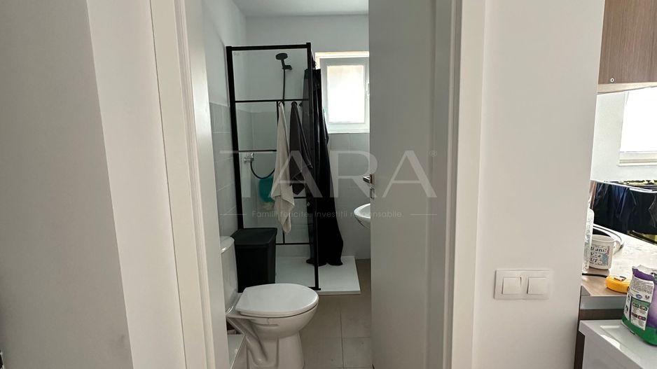 Apartament 2 camere, zona VIVO, finisat modern - Poză 3
