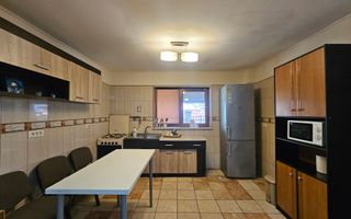 Pensiune de vanzare/Eforie Nord/la 10 minute de plajă – 17 camere - Poză 7