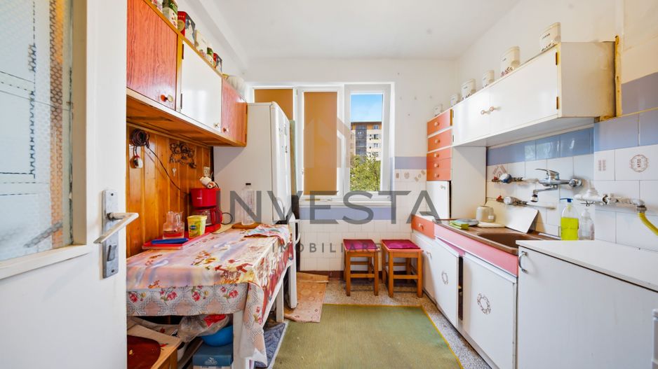 Apartament cu 2 camere! Etaj intermediar ! Piata Mihai Viteazu! - Poză 3
