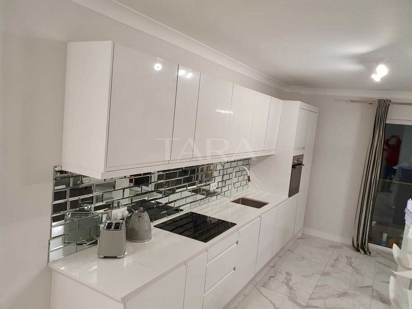 Apartament luminos și elegant cu 3 camere - Poză 3