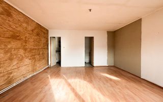 Spatiu de inchiriat 400MP Inaltimea de 4m Jucu de Mijloc - Poză 1