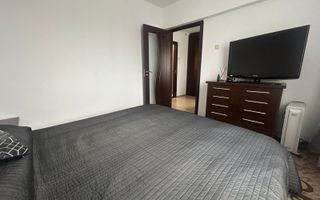 De vanzare Apartament 3 camere zona de jos - Poză 6