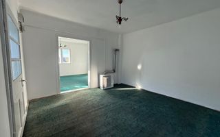 Vând casă in Ernei de 66 mp si teren in suprafață de 2530 mp - Poză 6