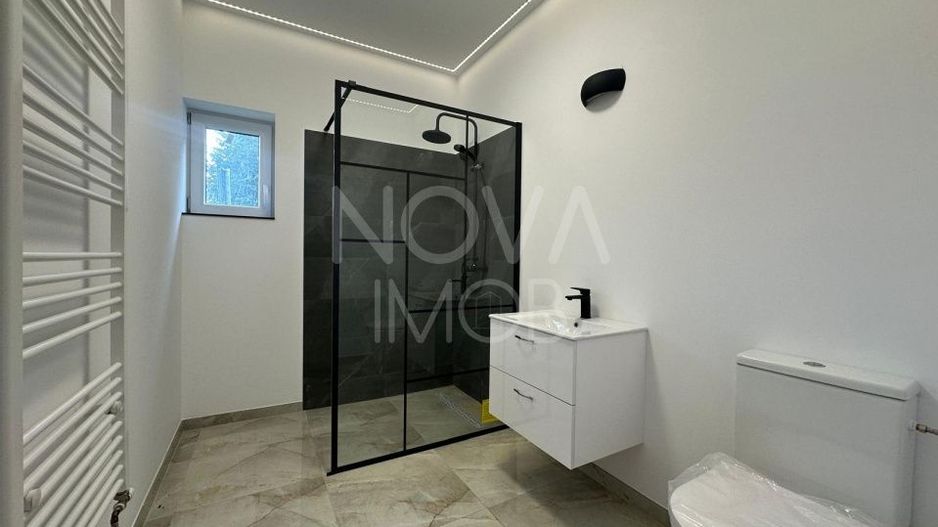 Casa de inchiriat - pretabil spatiu de birouri, Str. Luptei - Poză 10