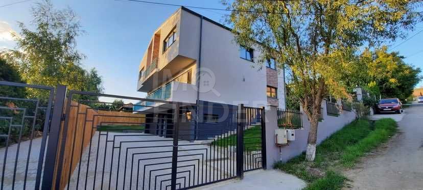 Vanzare parte de Duplex, 170 mp utili, zona strazii Borhanci - Poză 2