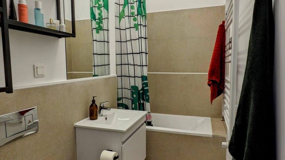 AP. 2 CAMERE BUCURESTII NOI - CURTE 52 MP, CENTRALA PROPRIE, PARCARE - Poză 7