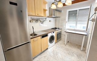 Etaj intermediar | 3 camere | 66 mp + balcon | Zona Spitalul Județean - Poză 5