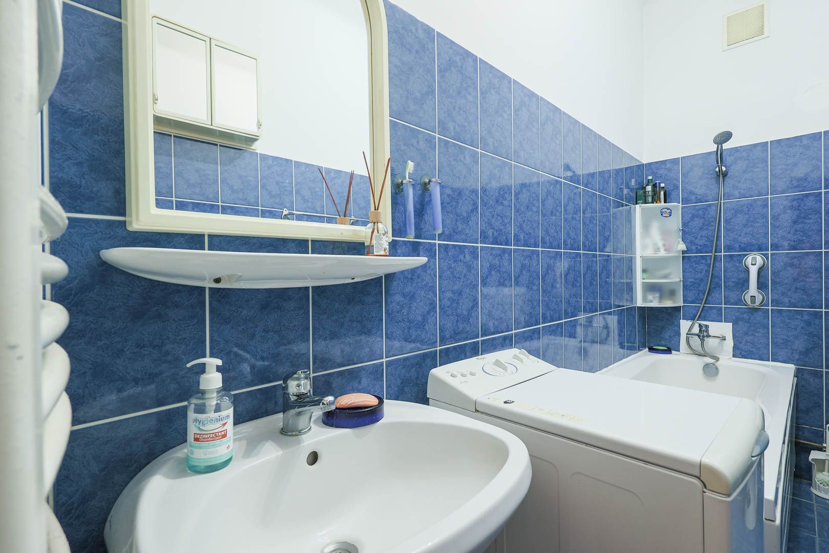 Apartament 2 camere pe Bulevardul Revolutiei - Poză 11