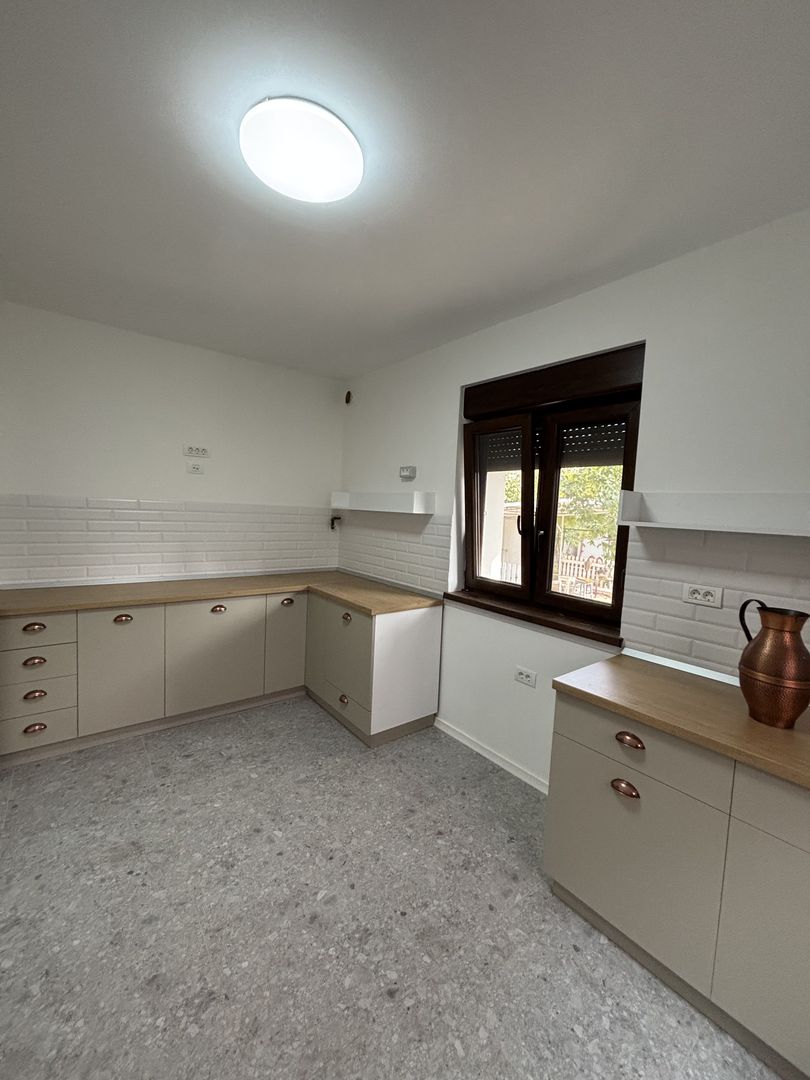 Apartament generos la casa,zona Bogdanestilor - Poză 18