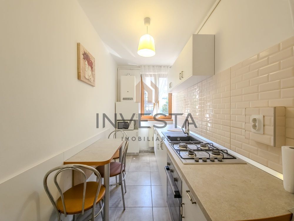 Apartament 3 camere decomandat, etaj intermediar, Centru, zona Horea - Poză 3