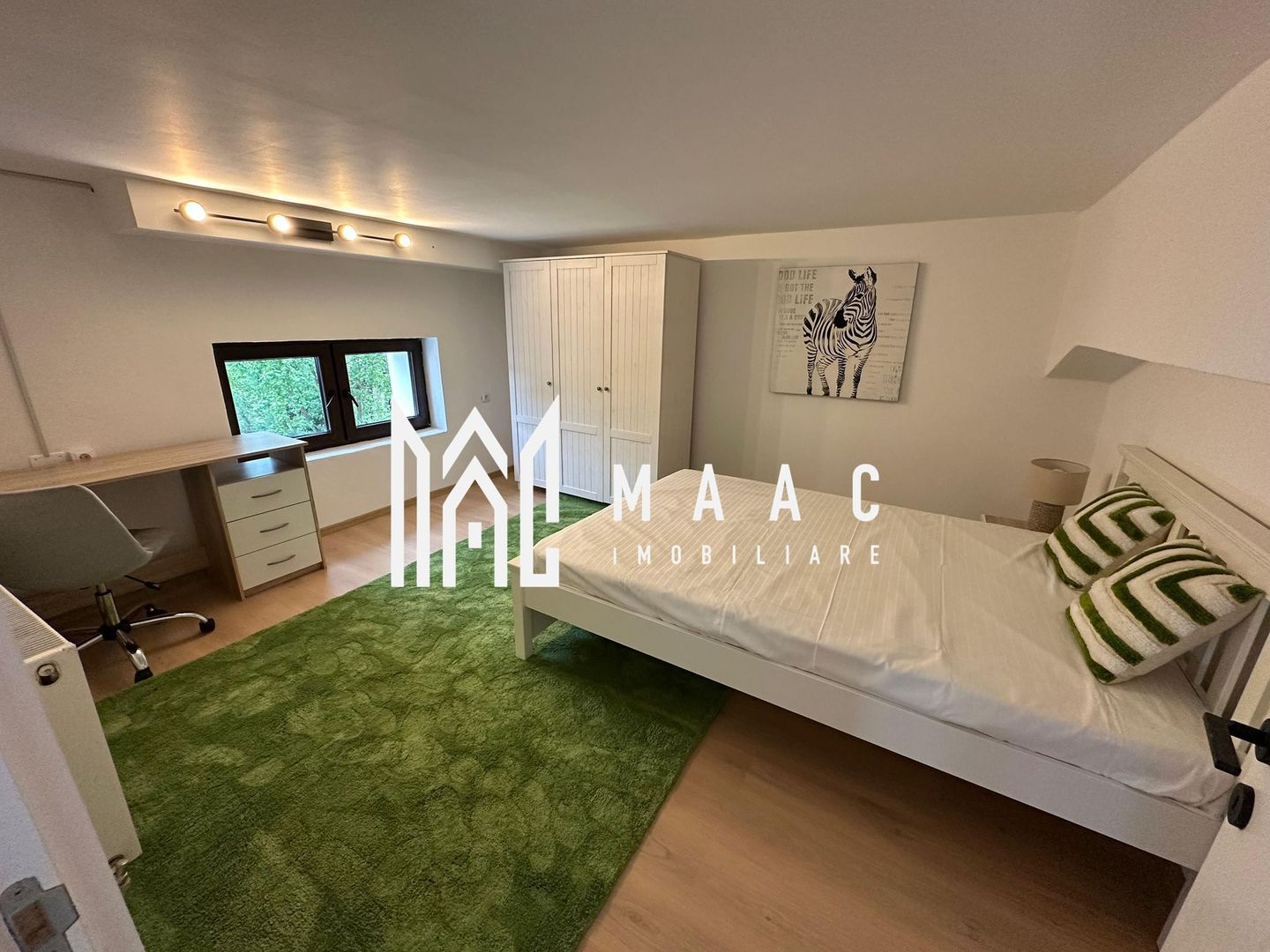 Apartament 3 camere | Parcare | Gradina | Terasa | Central - Poză 6
