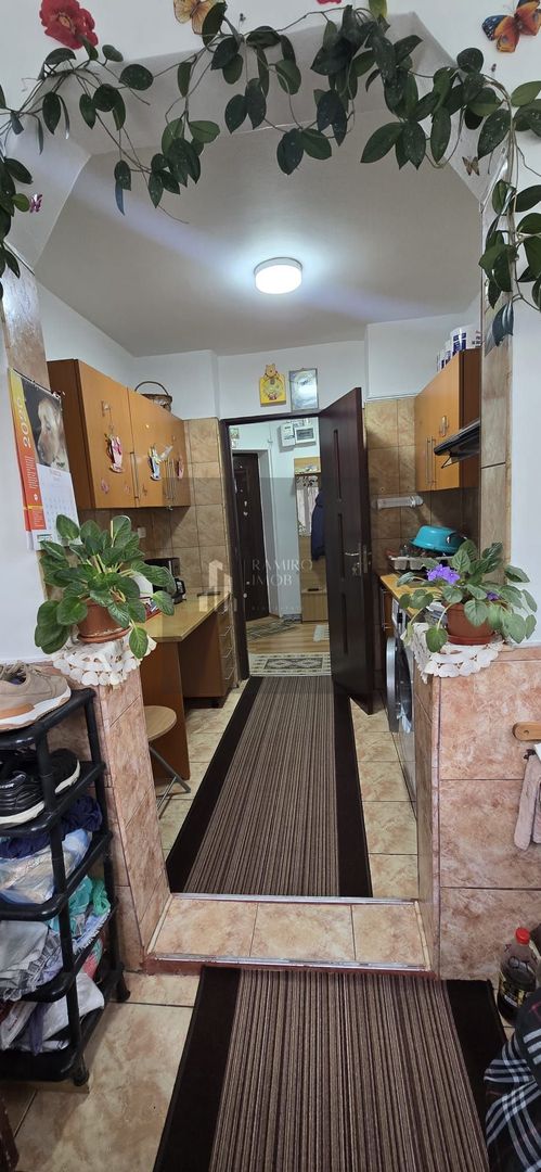Apartament 2 camere zona Titan decomandat etaj 1 - Poză 5