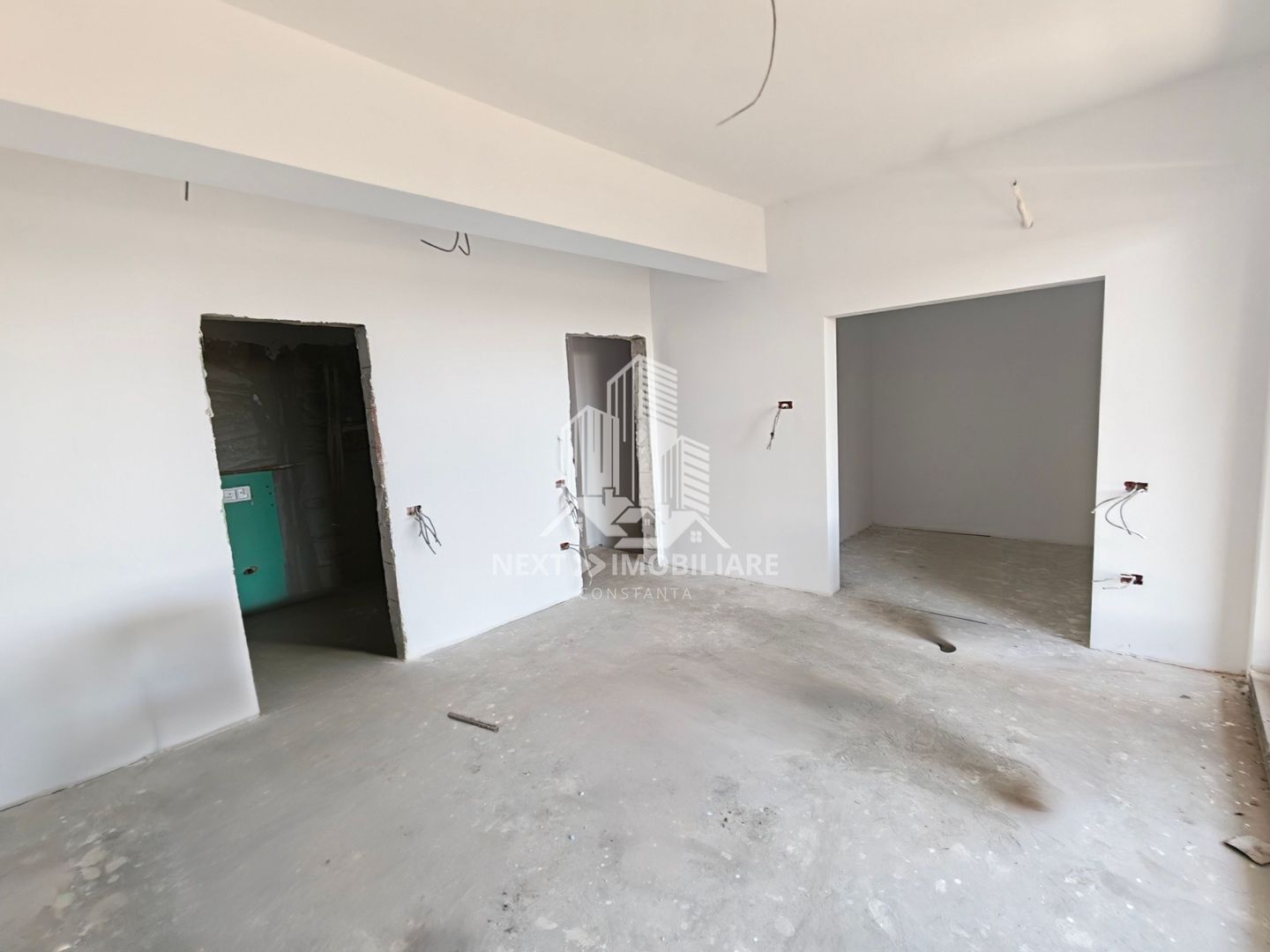 Casa 4 camere complex rezidential, 2 locuri de parcare , Palazu Mare - Poză 8